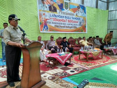 Bupati Inhil Resmikan Lapangan Bulu Tangkis Desa Rambaian-GAS