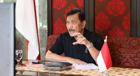 Keras! Luhut Peringatkan Perusahaan Farmasi, 'Jangan Berani-berani Mainkan Harga Jual Vaksin Corona'