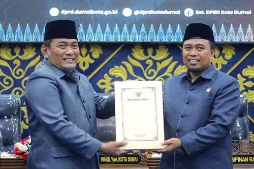 Rapat Paripurna DPRD Dumai, Wawako Sugiyarto Sampaikan Ranperda APBD TA 2026