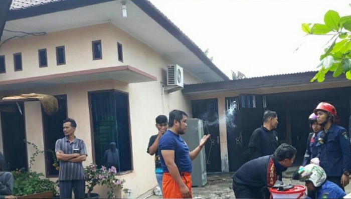 Rumah Warga Jalan Rambutan-Duri Terbakar, Diduga Ini Penyebabnya