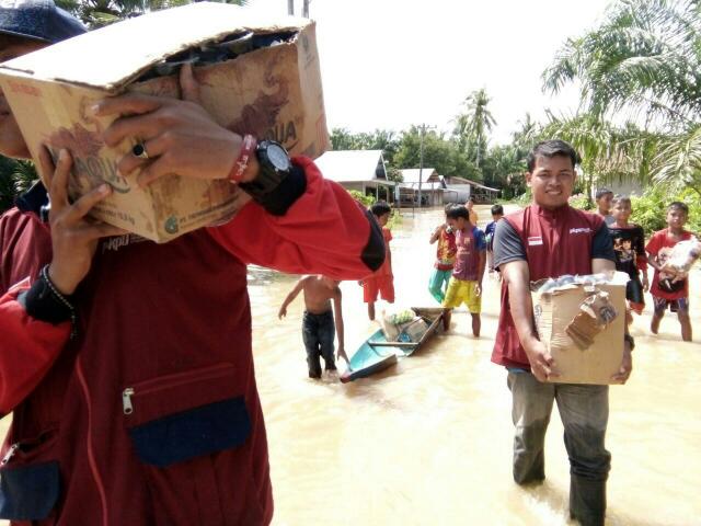 PKPU HI Pekanbaru Respon Banjir di Kuansing