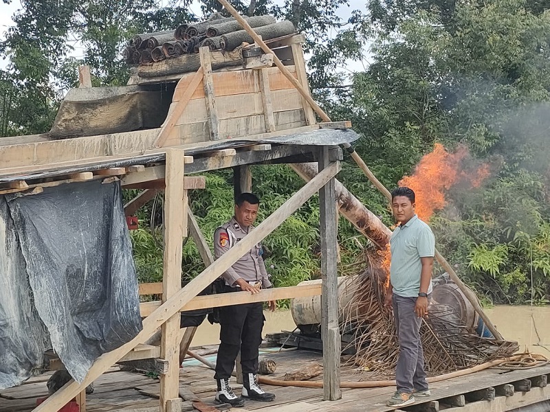 Polsek Benai Hanguskan PETI di Desa Gunung Kesiangan