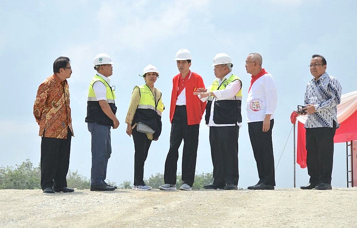 Tinjau Proyek Tol Pekanbaru-Dumai, Jokowi: Selesai  Kira-kira Akhir 2019