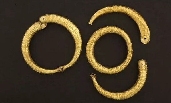Arkeolog Temukan Harta Karun Berupa Emas dan Perak  Buatan Periode Awal Islam.