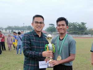 Senator Apresiasi Pembinaan Pesepakbola Belia di Riau