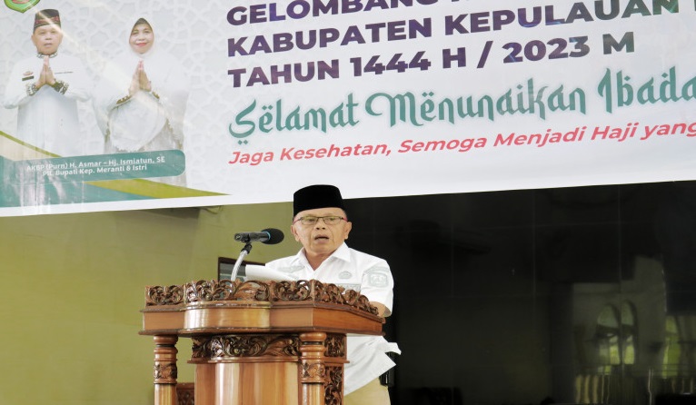Bupati Asmar Lepas Keberangkatan  CJH Meranti Gelombang II