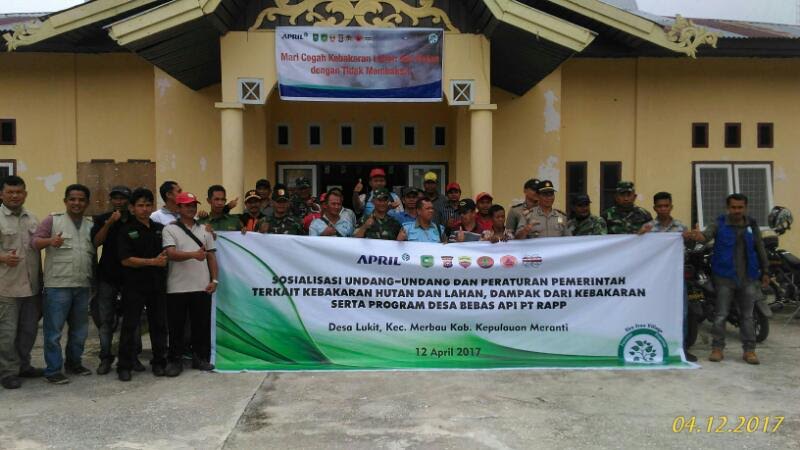 Bersama RAPP, Yayasan Laskar Alam Riau Edukasi Masyarakat Pulau Padang Tentang Bahaya Karhutla