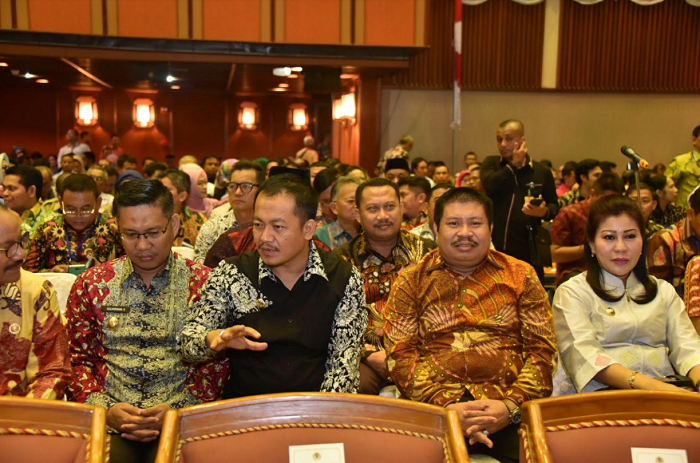 Bupati Amril Ikut Rakornas Jasktranas Soal Sampah di Jakarta