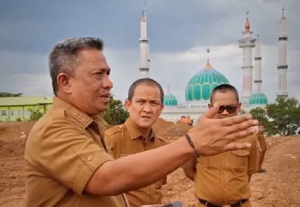 Bupati Rohul Tinjau Pematangan Tapak Lahan SMA Tahfiz Islamic Center