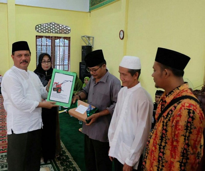 Sekda dan dan Zulaikha Wardan Hadiri Buka Puasa Bersama Pemuda BNN dan Muslimat NU Inhil