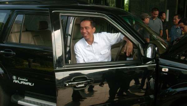 Demokrat: Baiknya Kubu Jokowi Tutup Buku Esemka Dan Minta Maaf