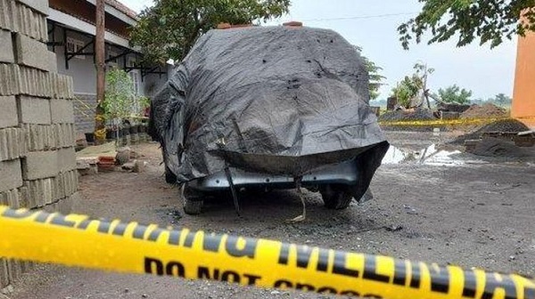 Polisi Temukan Luka Memar di Kepala Mayat Wanita yang Terbakar di Mobil
