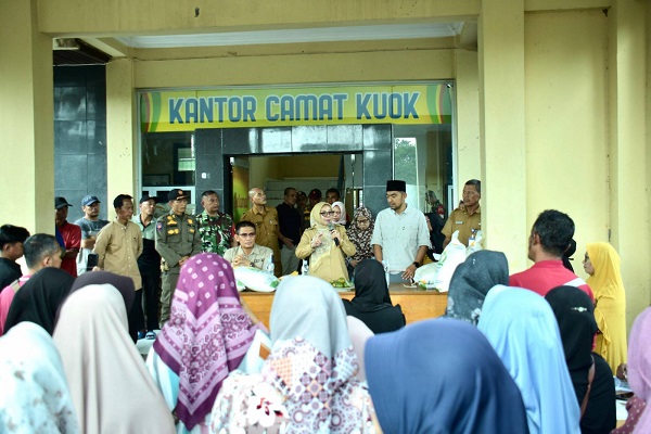 Pemkab Kampar Salurkan Bantuan Untuk  Periode Juni dan Juli Kepada 33.779 Masyarakat Kurang Mampu