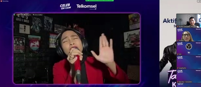 Telkomsel Celeb On Cam, Tantri Kotak Bersenandung  Tentang ''Candu Dalam Rindu''