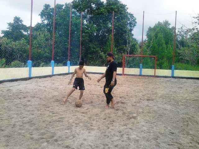 MANTAPPP... Pemkab Inhil Bangun Lapangan Futsal Pasir di Pantai Solop