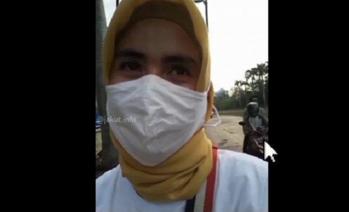 Apes! Lagi Live di Facebook, Hape Milik Wanita Cantik Ini Dijambret