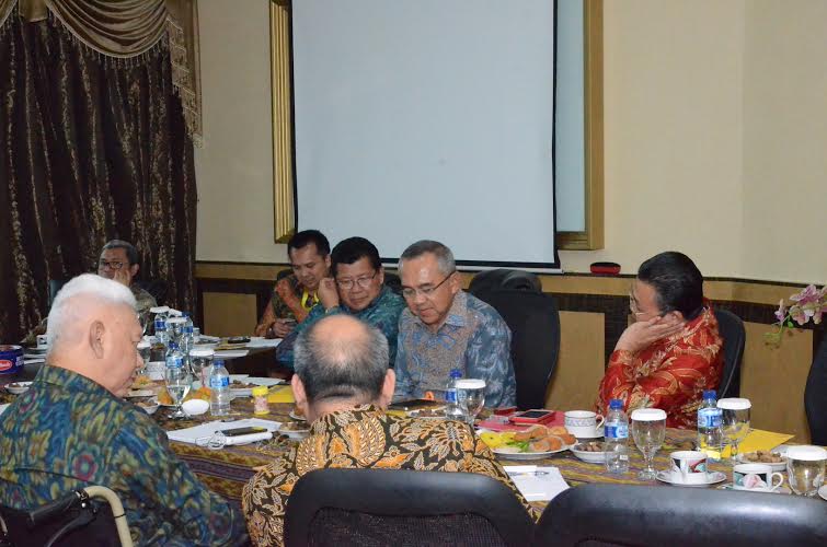 Bahas UU ASN, Gubri Rapat dengan Sejumlah Gubernur APPSI di Jakarta