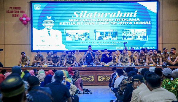 Di Hadapan Ketua RT dan LPMK, Wali Kota  Komitmen Akan Terus Membantu Masyarakat