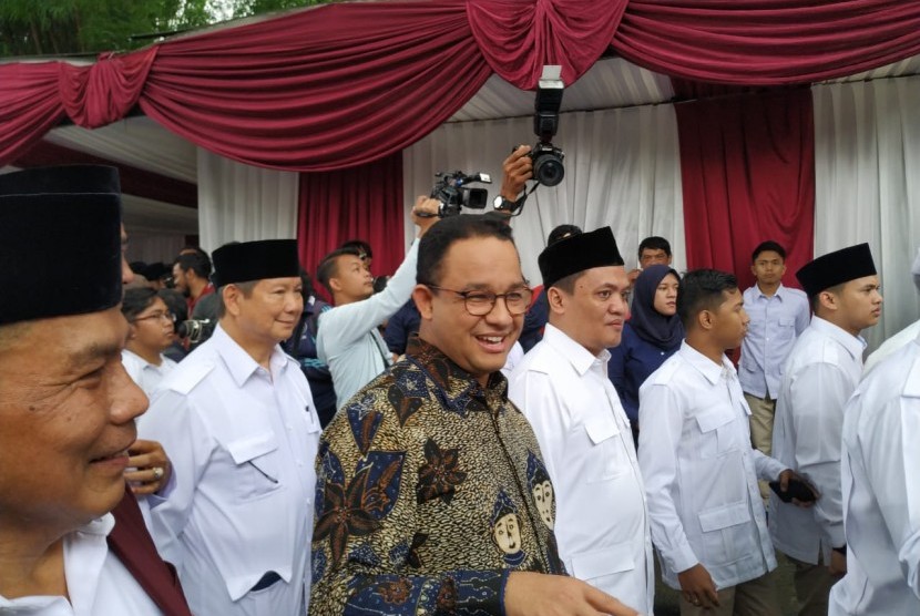 Anies Hadir di Acara HUT Gerindra, Prabowo: Bukan Kader Resmi, Tapi Hatinya...