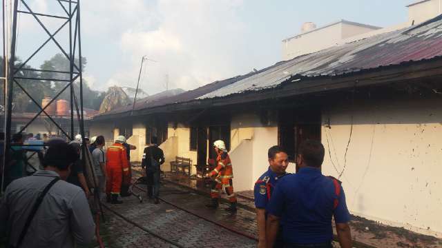 12 Kamar, 1 Kafe dan 2 Motor Hangus Terbakar di Thamrin