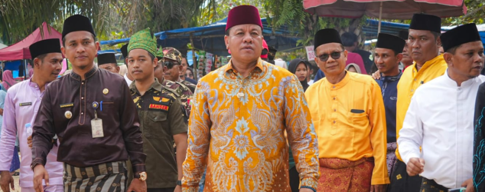 Bupati Kuansing Hadiri Tradisi Mandi Balimau Kasai Muara Lembu, Perkuat Sinergi Pemerintah dan Lembaga Adat