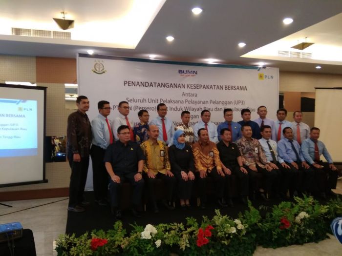 PLN-Kejari se-Riau Teken MoU Bidang Perdata