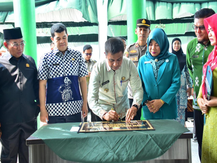 Bupati Kampar Resmikan Puskesmas Kuntu dan Launching PKMK, Perkuat Percepatan Penanganan Stunting