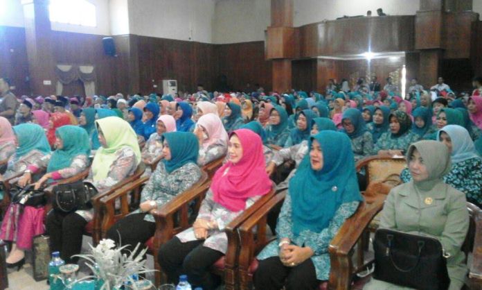 Hadiri Baksos PKK KB Kes, Hj Syamsiar Said Hasyim Ajak Kader PKK Meranti Galakkan Dasa Wisma