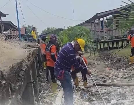 DLH Rohil Turunkan Puluhan Satgas Penanggulangan Malaria ke Panipahan