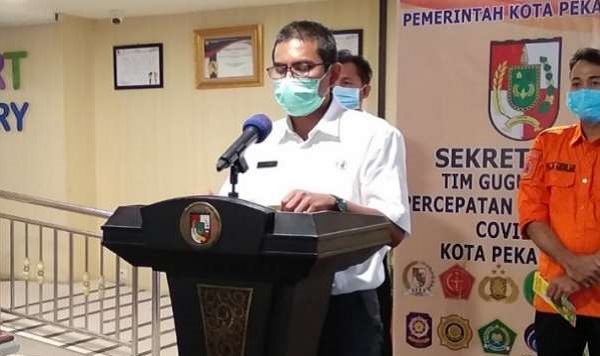Dinas Kesehatan Swab  166 Orang di Puskesmas Rumbai, Sidomulyo dan Kantor Camat Bukitraya