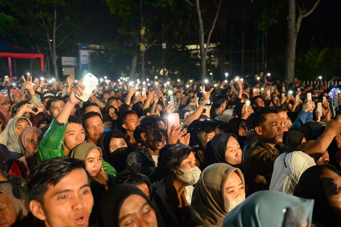 Ribuan Warga Tumpah Ruah di Malam Puncak HUT ke-239 Kota Pekanbaru