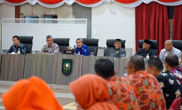 Syamsuar Minta Kepala Sekolah Awasi Perilaku LGBT di Sekolah