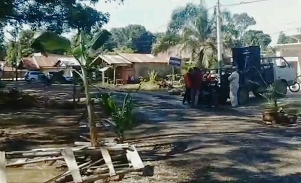 Jalan Peranap Rusak Parah akibat Truk ODOL, Warga Buat Aksi Ini...