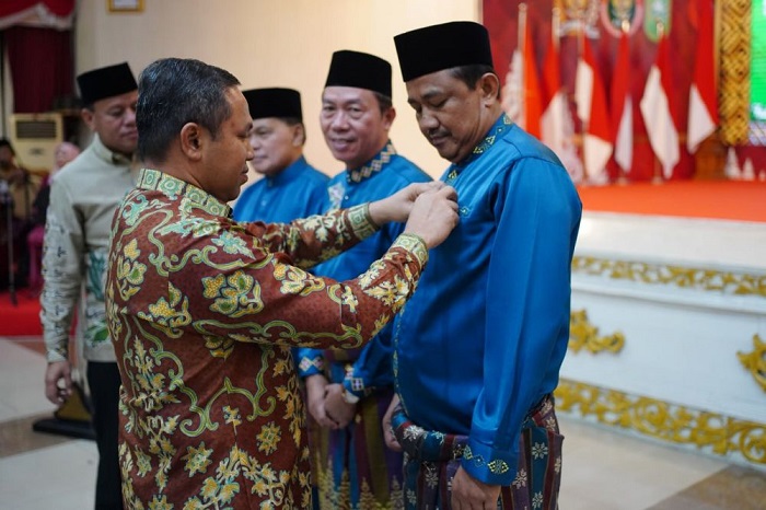 Dilantik, Raja Rusdianto Pimpin IKKS Pekanbaru