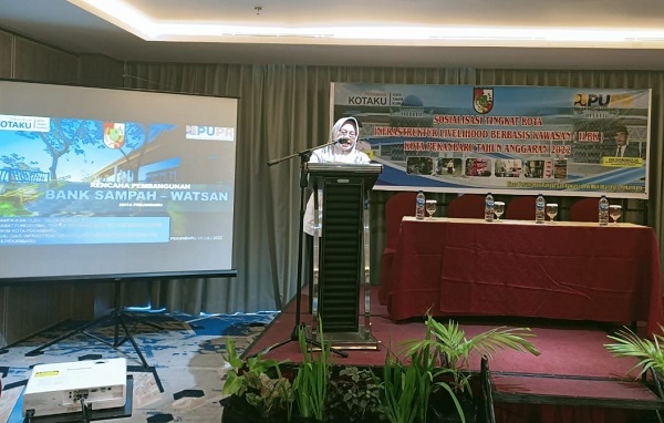 Asisten II  Elsyabrina Buka Acara Sosialiasi ILBK Pekanbaru