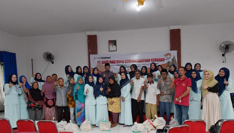 Dharma Wanita Bank Riau Kepri Jalankan Program Indahnya Berbagi di Bulan Ramadhan