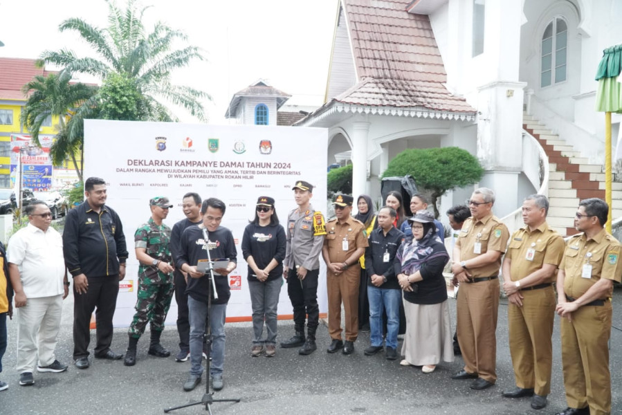 Ketua DPRD Rohil Bacakan Ikrar Naskah Deklarasi Kampanye Pemilu Damai Tahun 2024