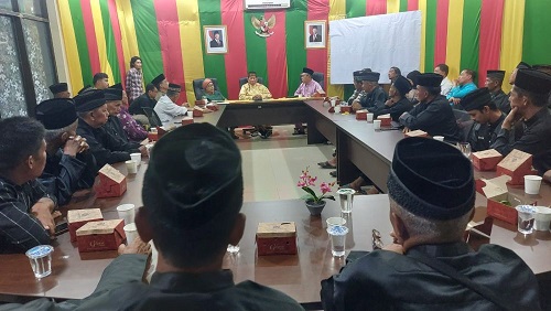 Datang ke LAMR, Warga Adat Minta Keadilan untuk Anak Kemenakan