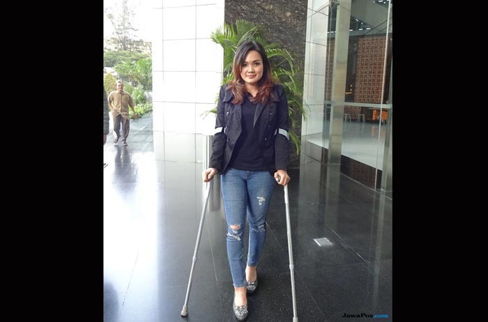 Pramugari Cantik Laura Lazarus 2 Kali Lolos dari Kecelakaan Maut Lion Air, 'Saya Koma 3 Hari Setelah 6 Jam Dievakuasi'
