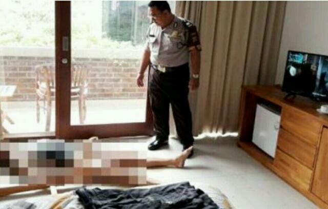 Liburan, Bule Australia Tewas Setengah Telanjang di Kamar Hotel Si Doi