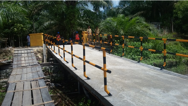 3 Juni 2017, Jembatan Penyeberangan Kampung Teluk Rimba Kecamatan Koto Gasib Diresmikan