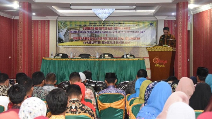 Dispersip Gelar Seminar Motivasi dan Bimtek bagi Kades di Bengkalis
