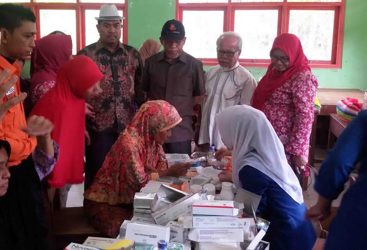 PW Muhammadiyah dan Aisyah Riau Gelar Pengobatan Bagi Korban Banjir Kampar