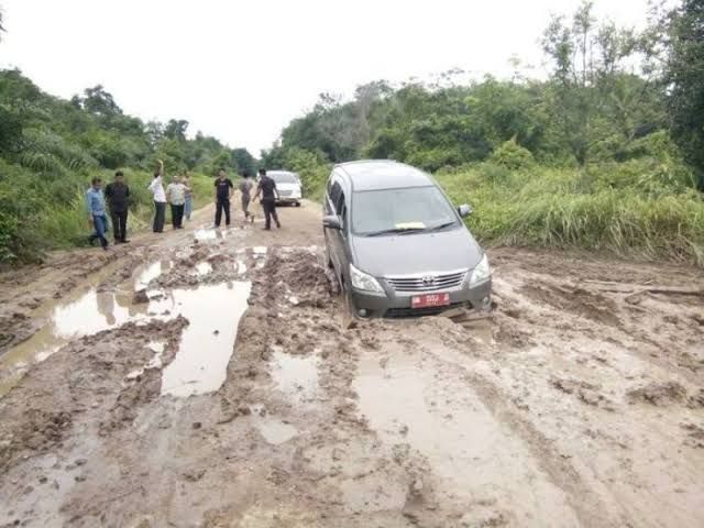 Duh, Angka Kerusakan Jalan di Riau Masih Tinggi, PUPR Bilang Begini