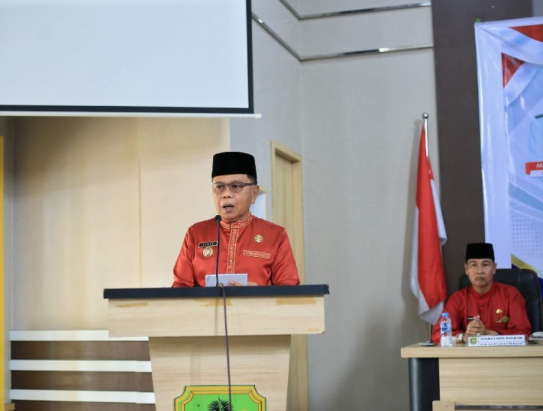 Bupati H. Asmar Ajak Calon Kades dan Pendukung Jaga Kondusifitas Pilkades Meranti 2026