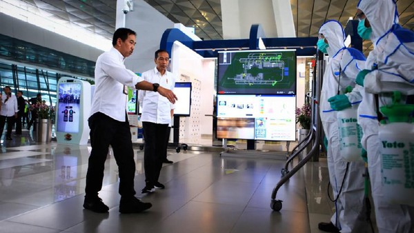 Indonesia Punya 30 Bandara Internasional, Jokowi: Terlalu Banyak...