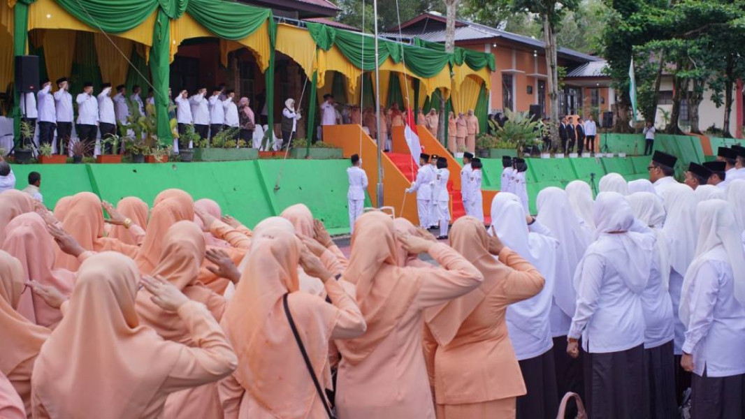 Zulkifli Bacakan Pidato Menteri Agama RI Saat Hari Amal Bakti ke - 79