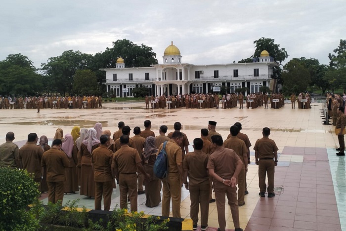 Asisten III Rohil Tekan Kedisiplinan ASN dan Kesiapan Agenda Daerah