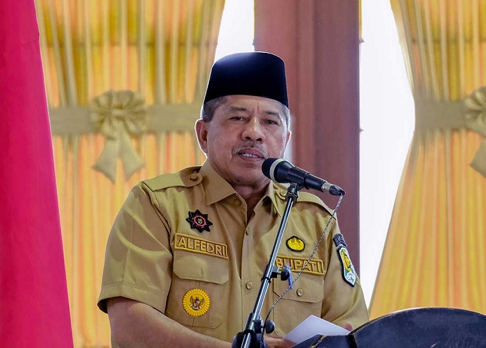 Bupati Alfedri Pesankan  Hal Ini Pada Pengurus IAI Siak