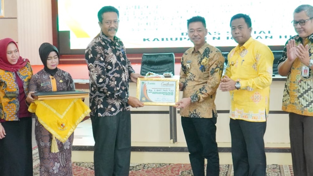 Buka Bimtek Pekerja Sosial Masyarakat, Bupati Minta Evaluasi Penerima BLT